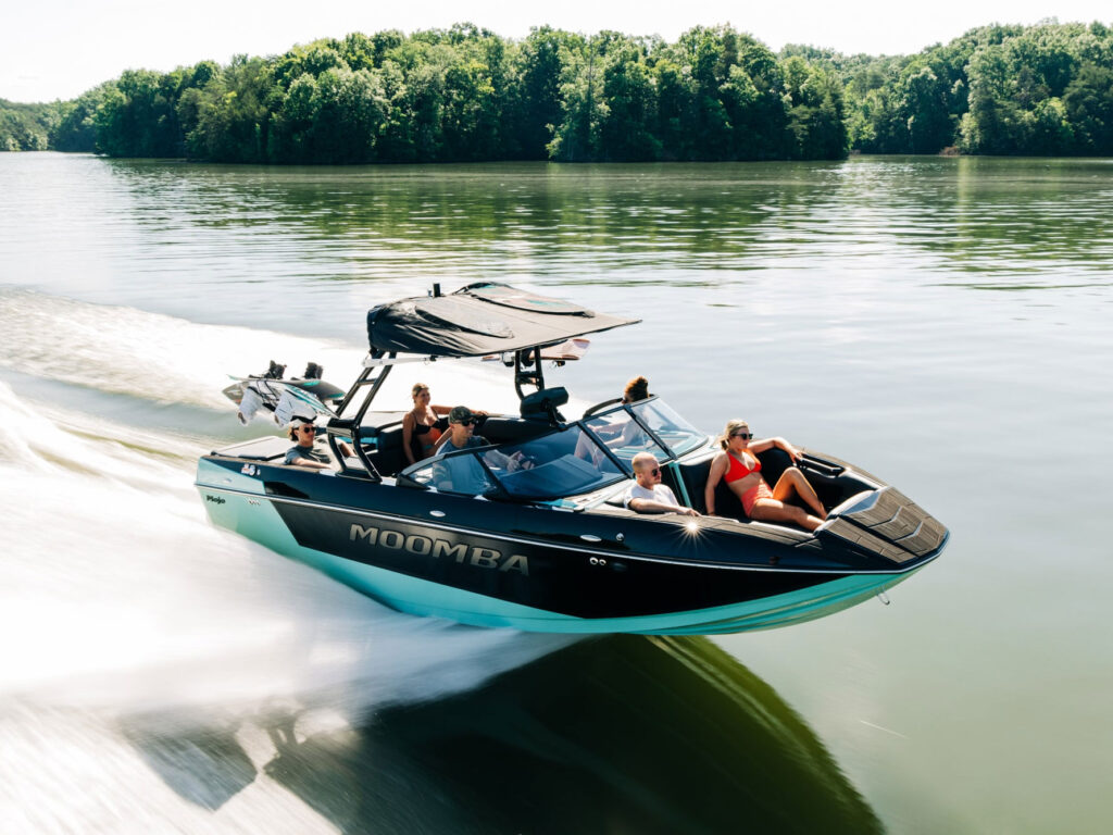 2025 Moomba Mojo running on the lake