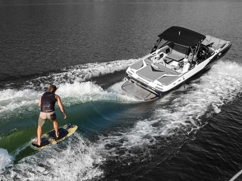 zachstovall.com
+1 407-492-8774
1877 Karolina Ave.
Winter Park, FL 32789 wakesurfing boat