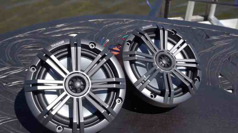 BTG0522-KICKER-KM654L KICKER KM654L coaxial speakers