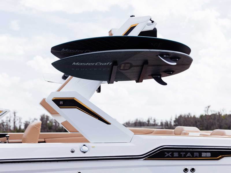 MasterCraft XStar 23 board rack