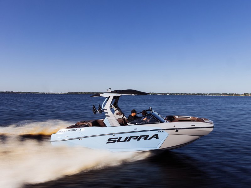 BTG525-Supra-SA-1 Supra SA running on the lake