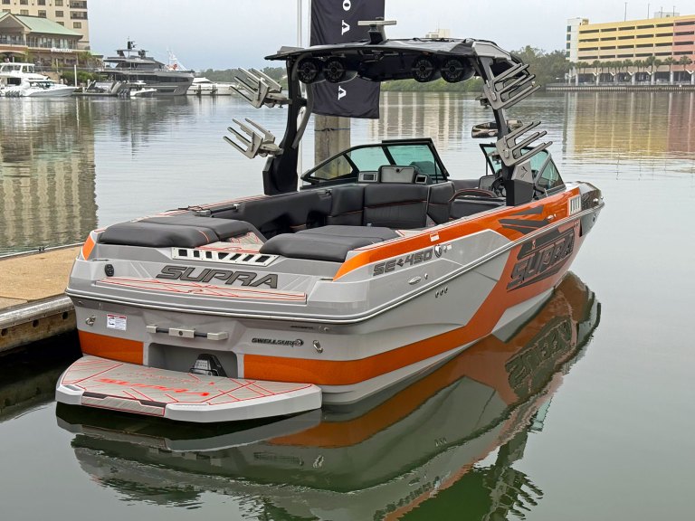 BTG1225-Supra-VolvoPenta-Announcement-Image Supra towboat at the dock