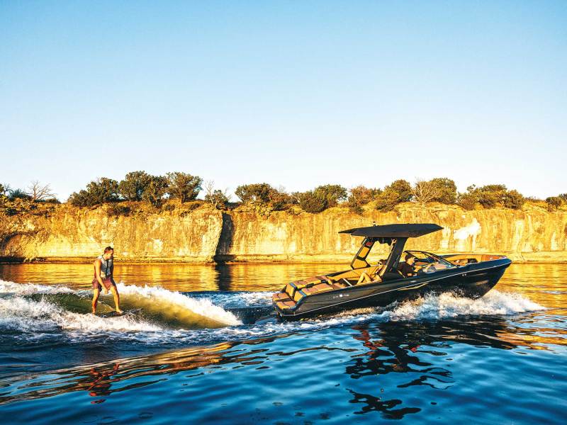 BTGBG26-WSP-Tige-Z3-03 Tigé Z3 wakesurfing
