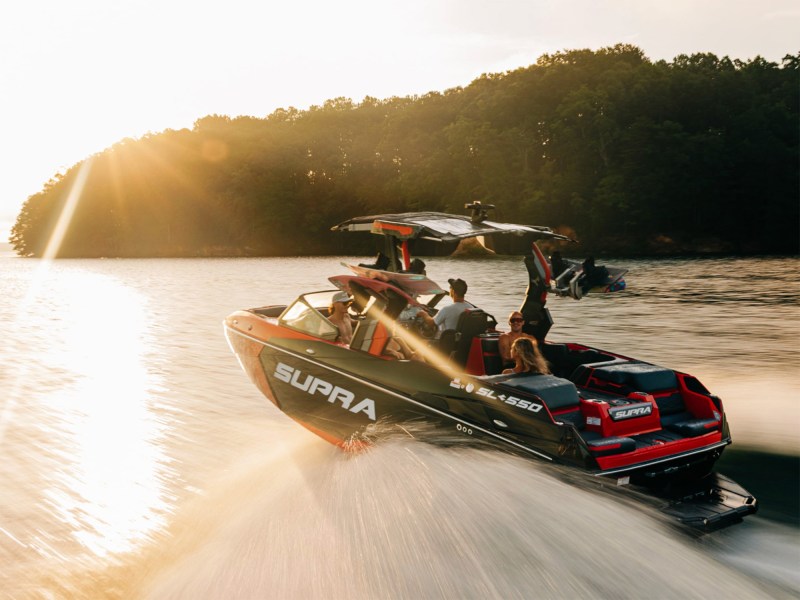 Supra SL on the water