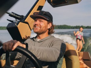 WKB426-Rule-The-Water26-2 Wakesurfing behind a MasterCraft boat